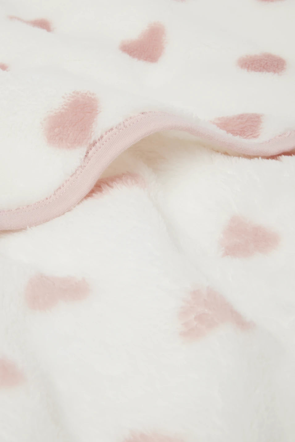 Hearts fleece blanket