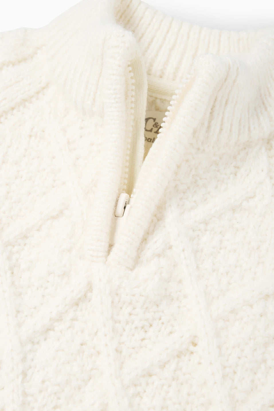 Baby sweater - braid pattern