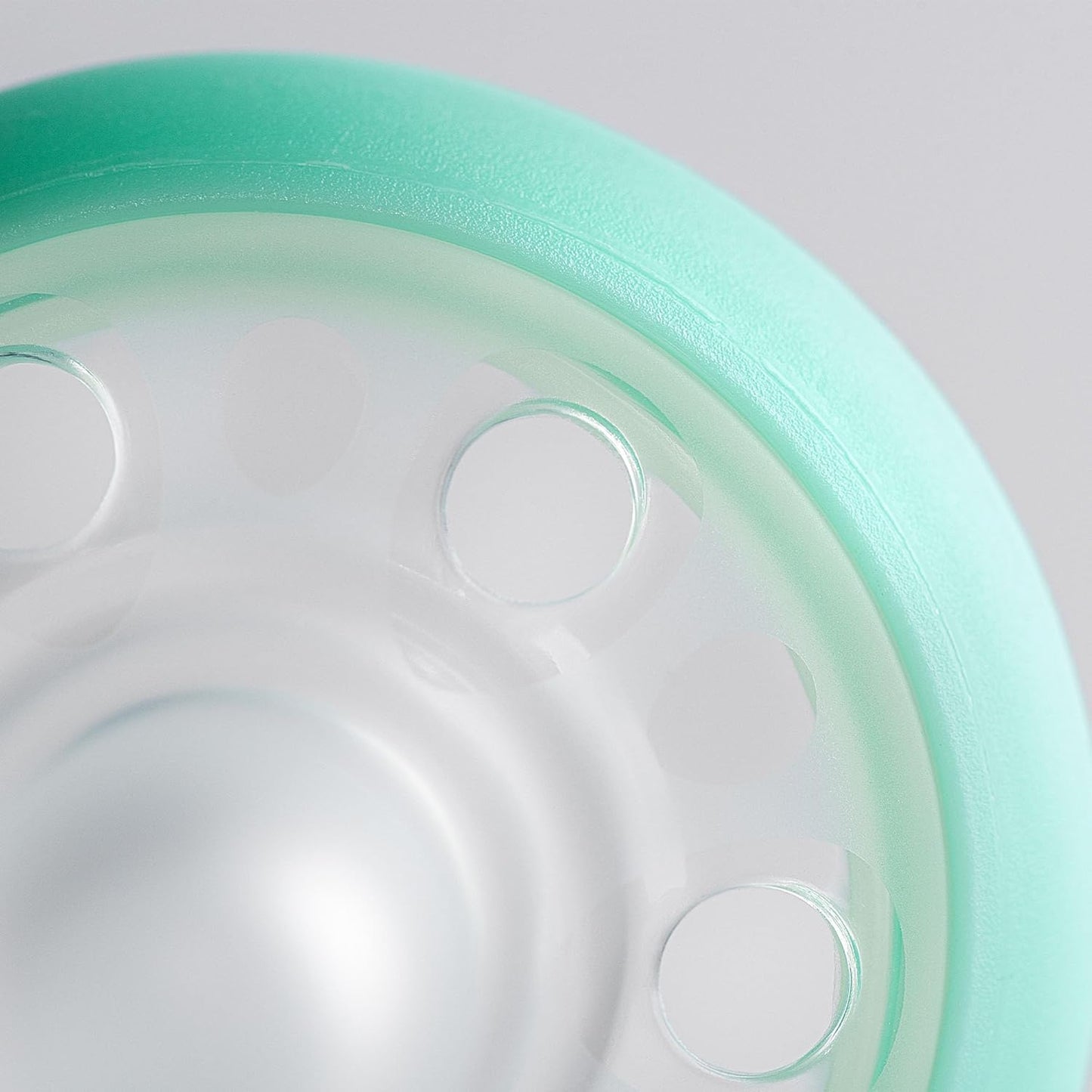 Tommee Tippee Breast-Like pacifier, 0-6m, Pack of 2 - Mint, Glow in the Dark