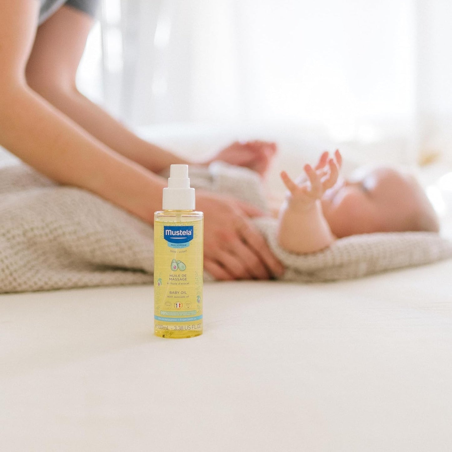 Mustela Moisturizing Oil for Massage - with Natural Avocado - 100ml
