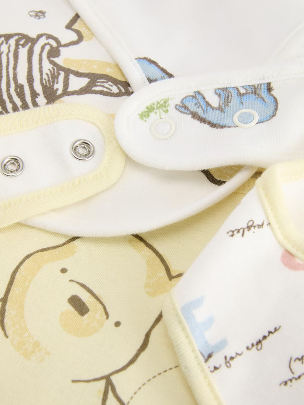 5pk Disney’s - Winnie the Pooh -Dribble Bibs