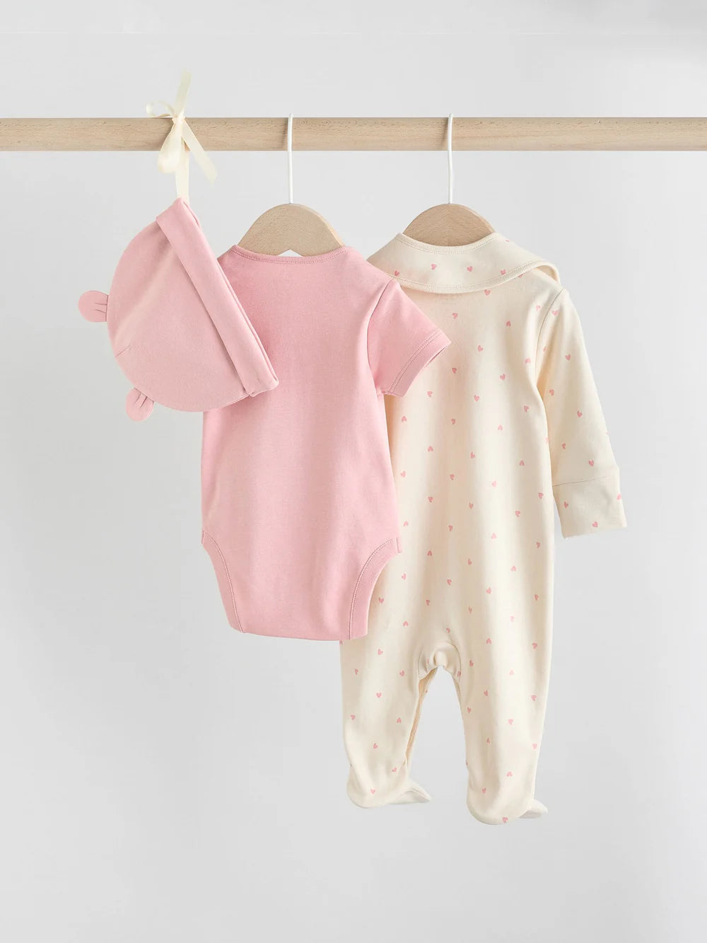 4 Piece Baby Set - Sleepsuit, Bodysuit, Beanie and Bib - Pink