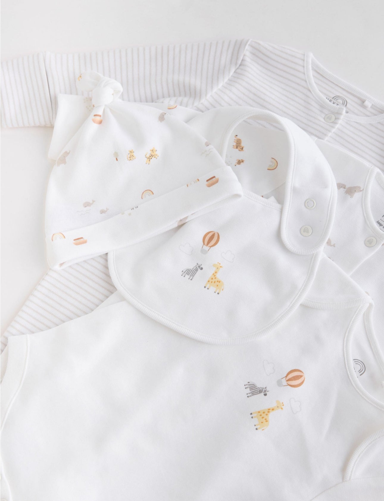 Baby Cotton - 5 Piece Set - 2 Sleepsuit, Bodysuit, Beanie and Bib (0/3 months)