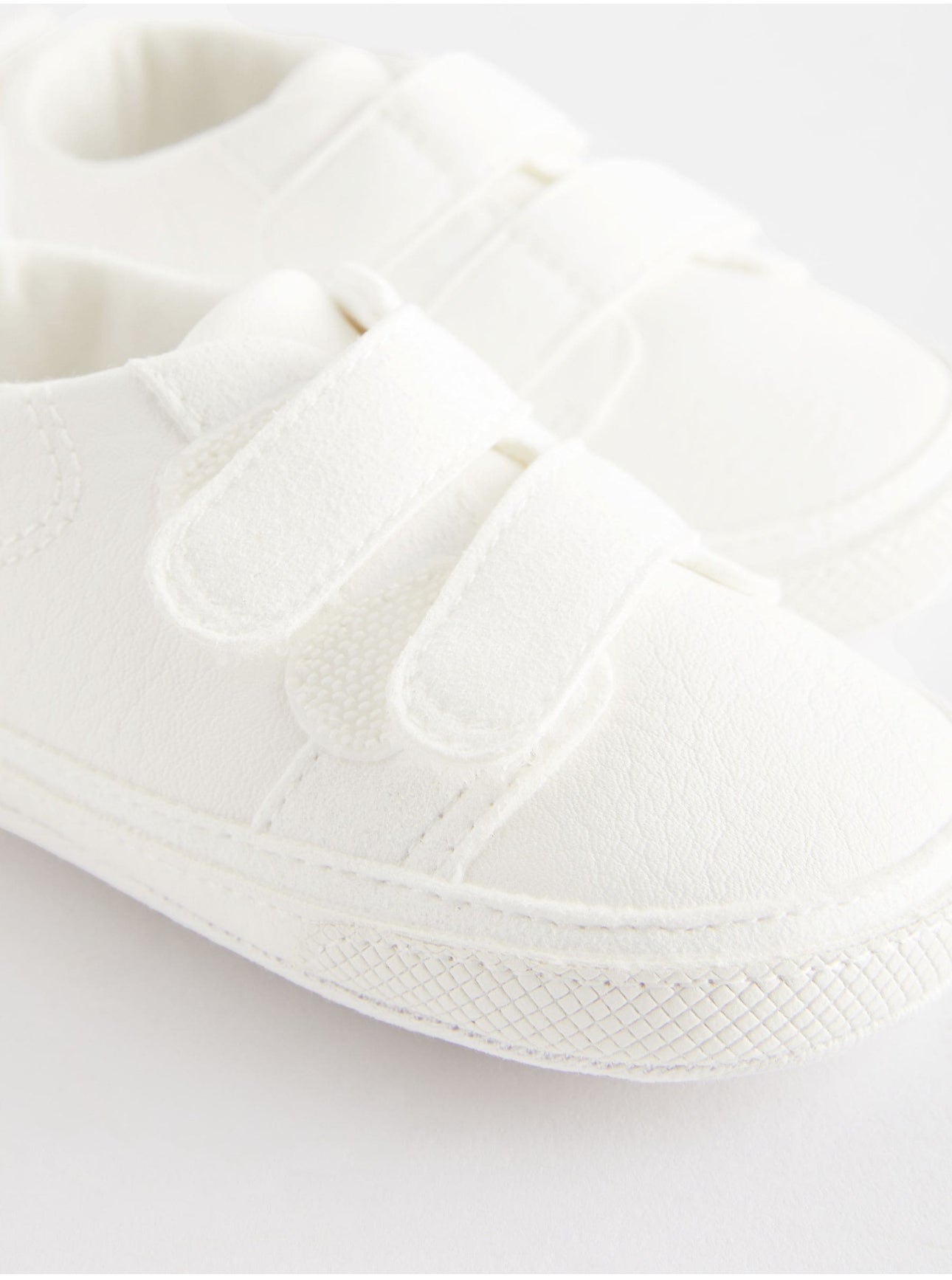 Baby soft sneakers (0-24mths)