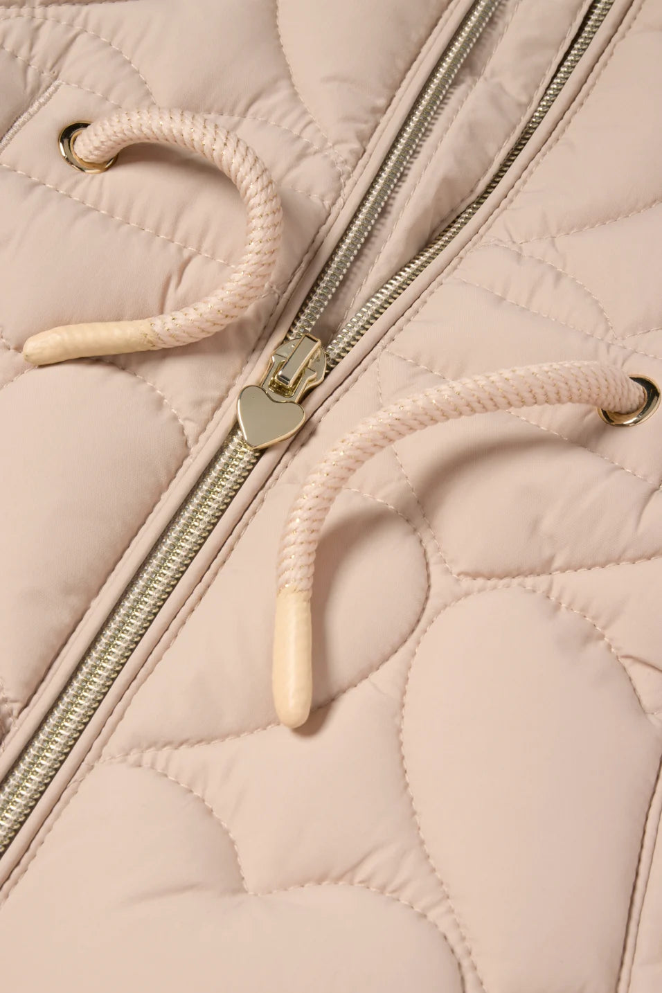 Hearts - Quilted vest with hood - water repellent