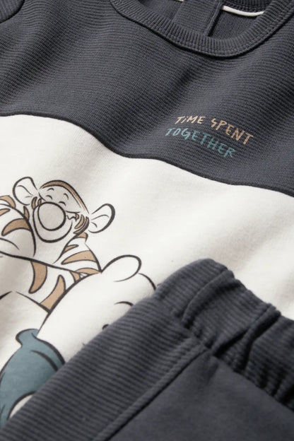 Winnie the Pooh - Baby Outfit