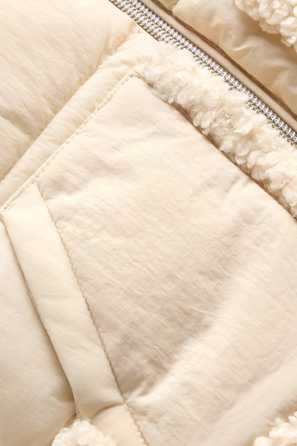 Baby quilted vest with hood - water-repellent