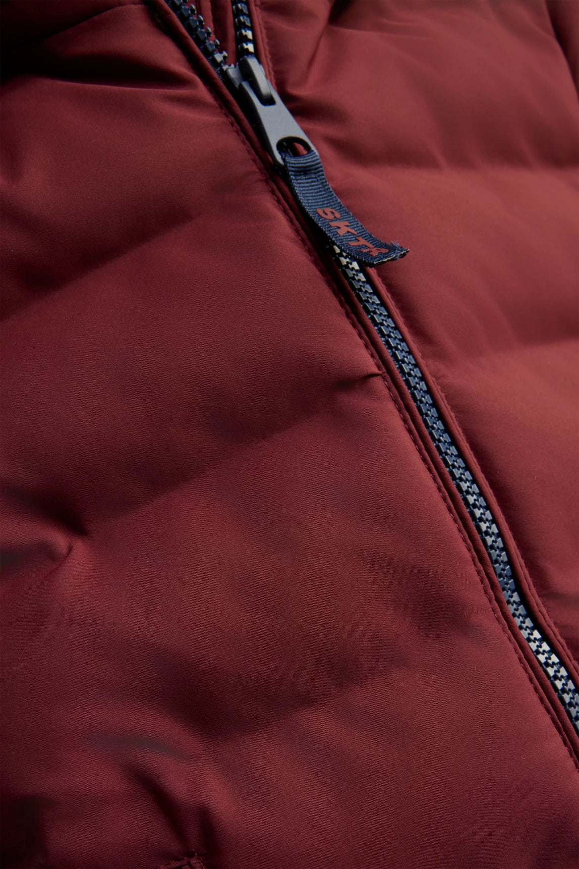 Quilted jacket with hood - water-repellent