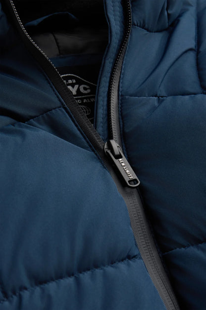 Quilted jacket with hood - water repellent