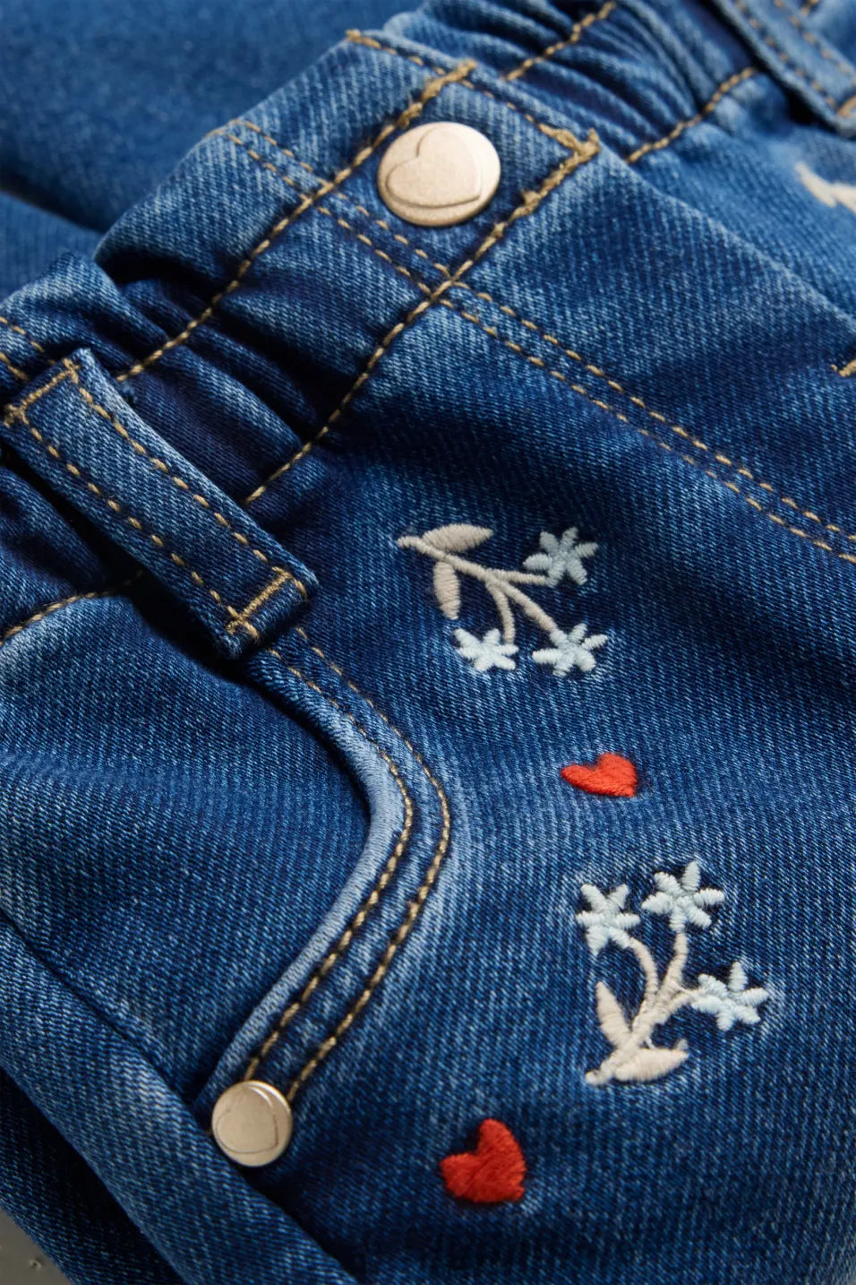 Flowers and Hearts - Thermo Jeans