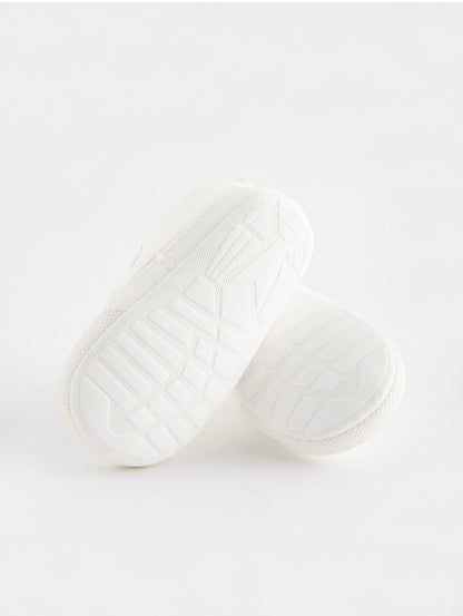 Baby soft sneakers (0-24mths)